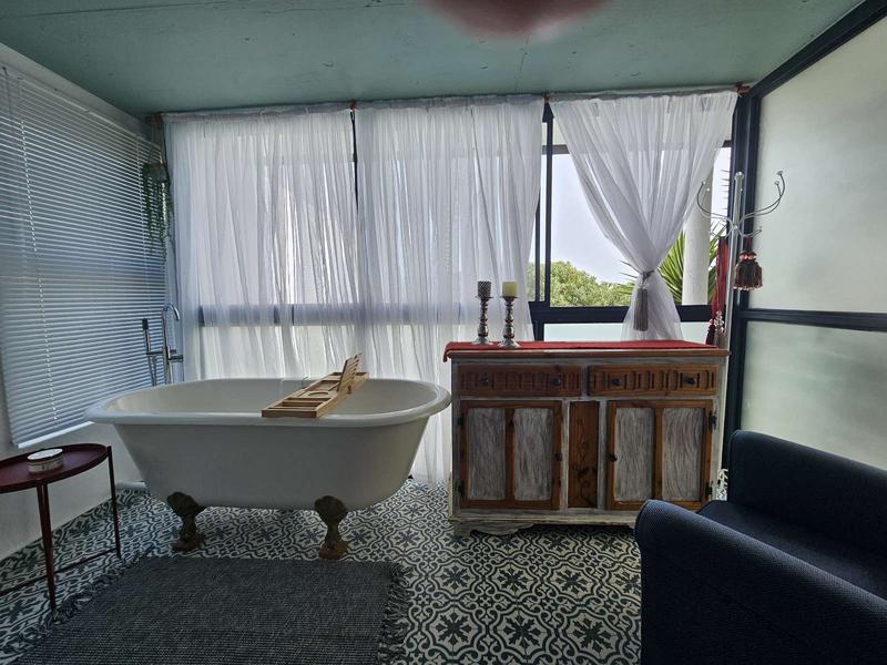 4 Bedroom Property for Sale in Duyker Eiland Western Cape